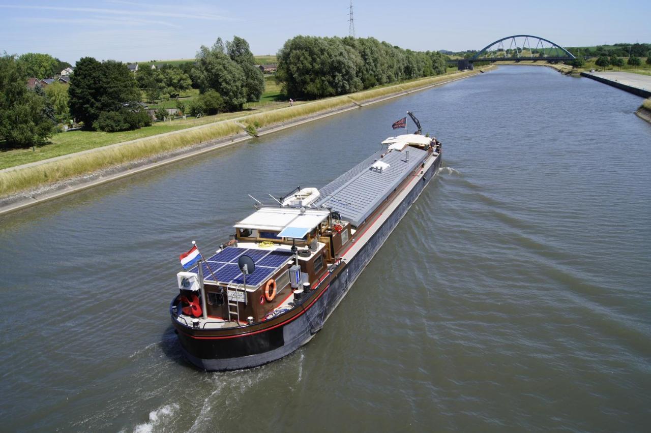 Bed and Breakfast Blackpearl Boat&Breakfast Тернезен Екстер'єр фото